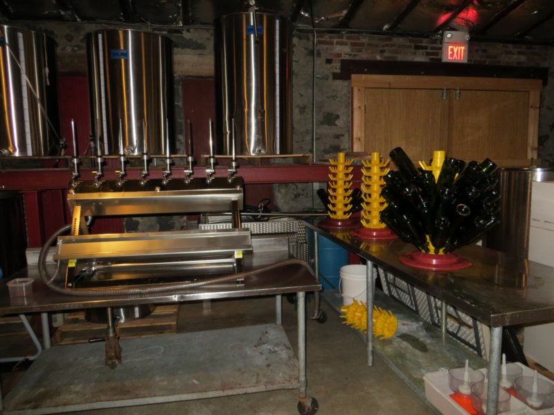 bottlingequipment.jpg