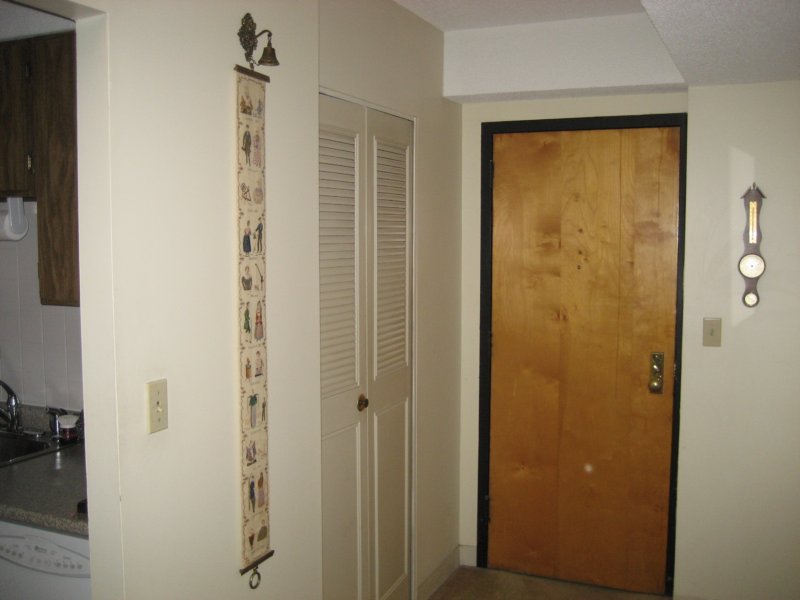 entryhallwaydecor.jpg